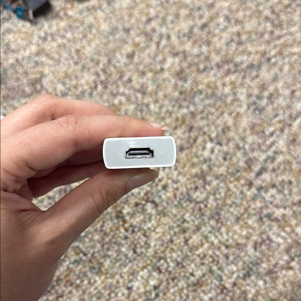 AmazonBasics White HDMI Adapter
